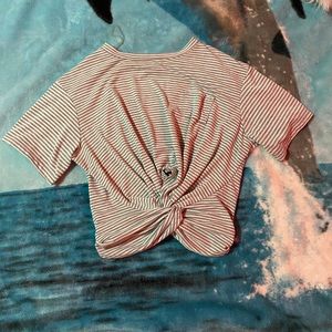 stripped grey crop top🤍